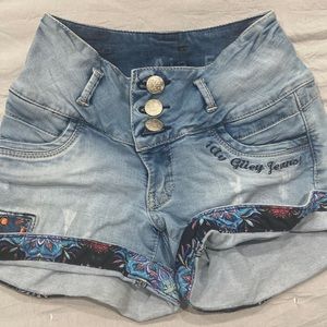 Ay Güey shorts from Tlaquepaque Jalisco size 0